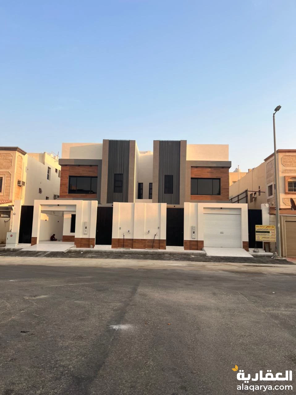 #للبيع فلل درج داخلي شبة منفصل