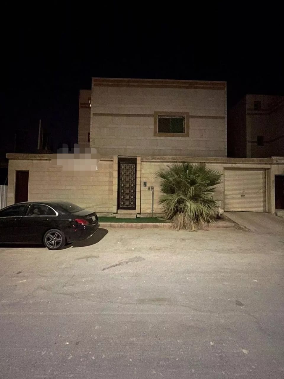 للبيــــــــع فيلا مساحة ٣٠٠ درج داخلي حي الياسمين