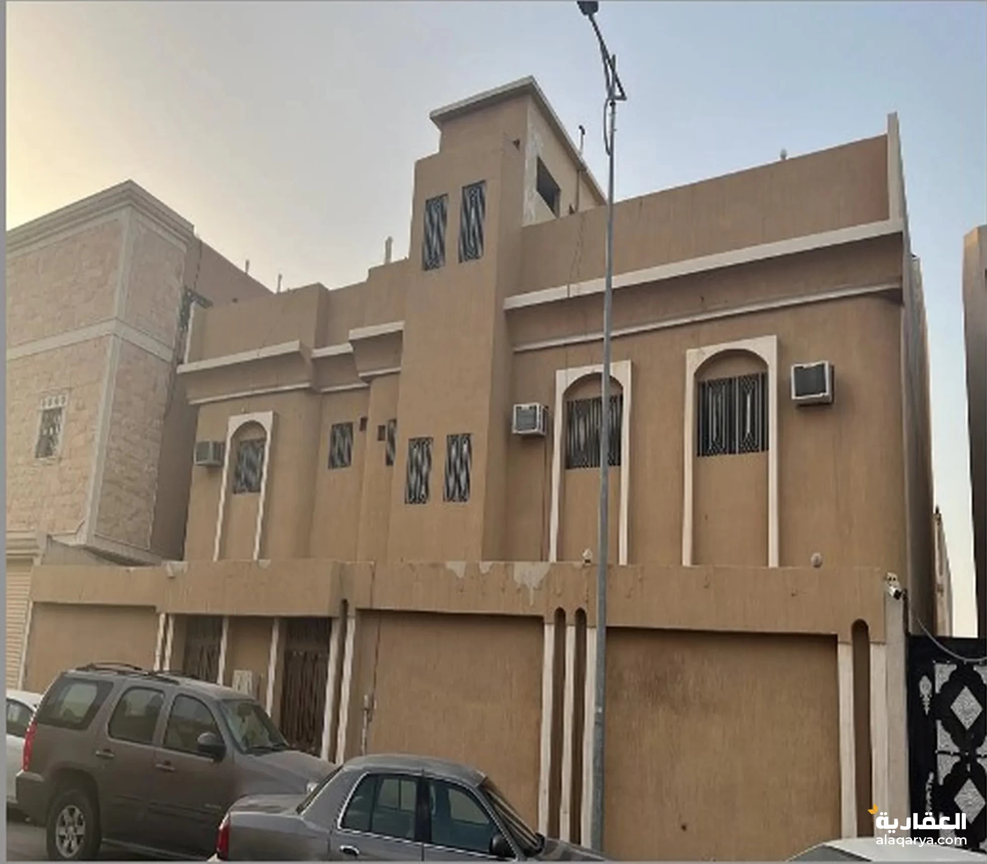 #فلا دور وشقتين في طويق