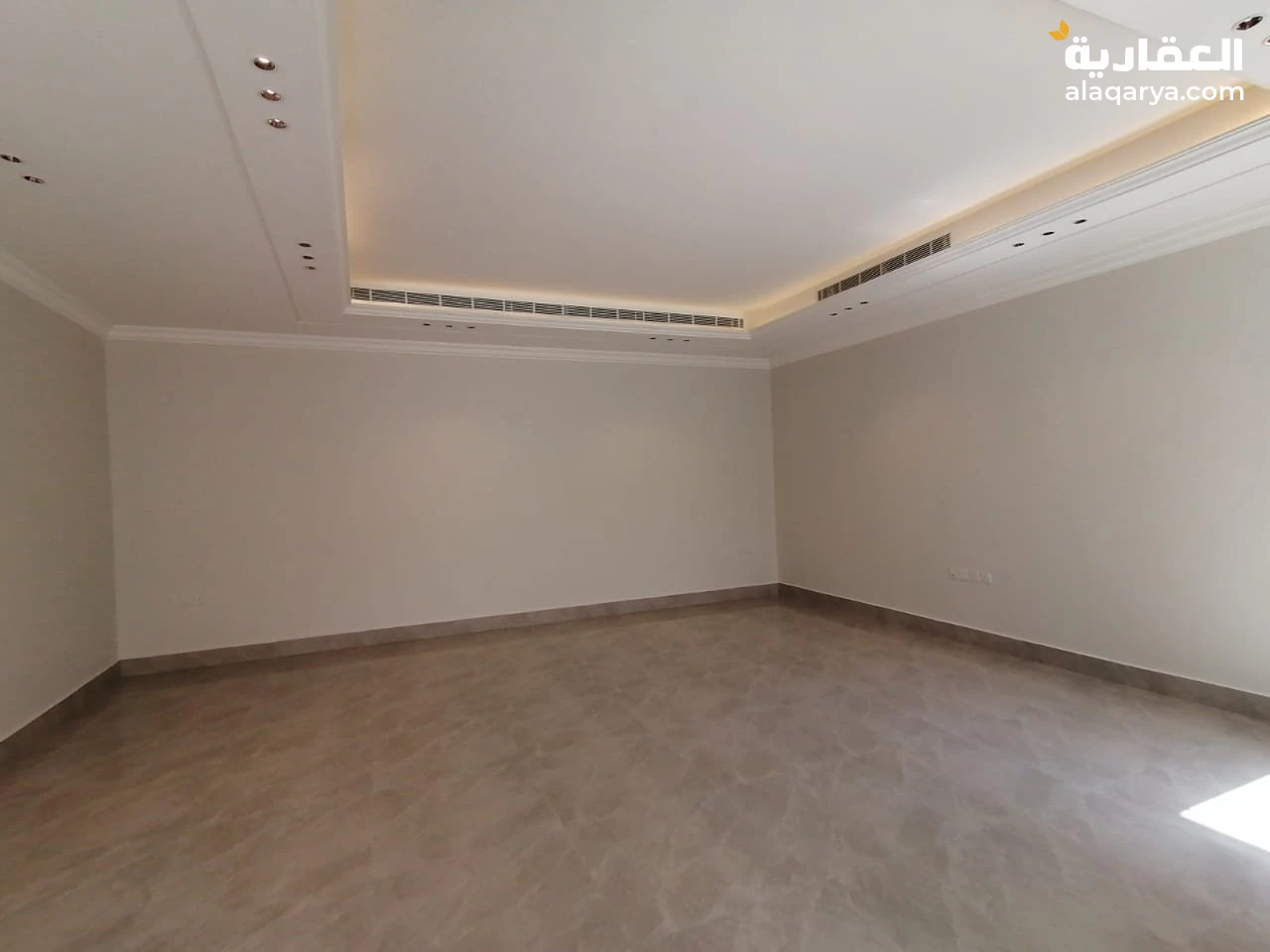 للبيــــــــع فيلا مساحة ٤١٣ حي العارض