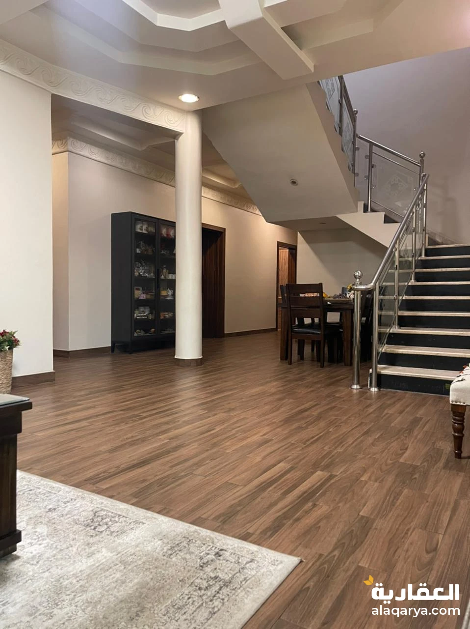 للبيــــــــع فيلا مساحة ٥٢٠ حي اليرموك