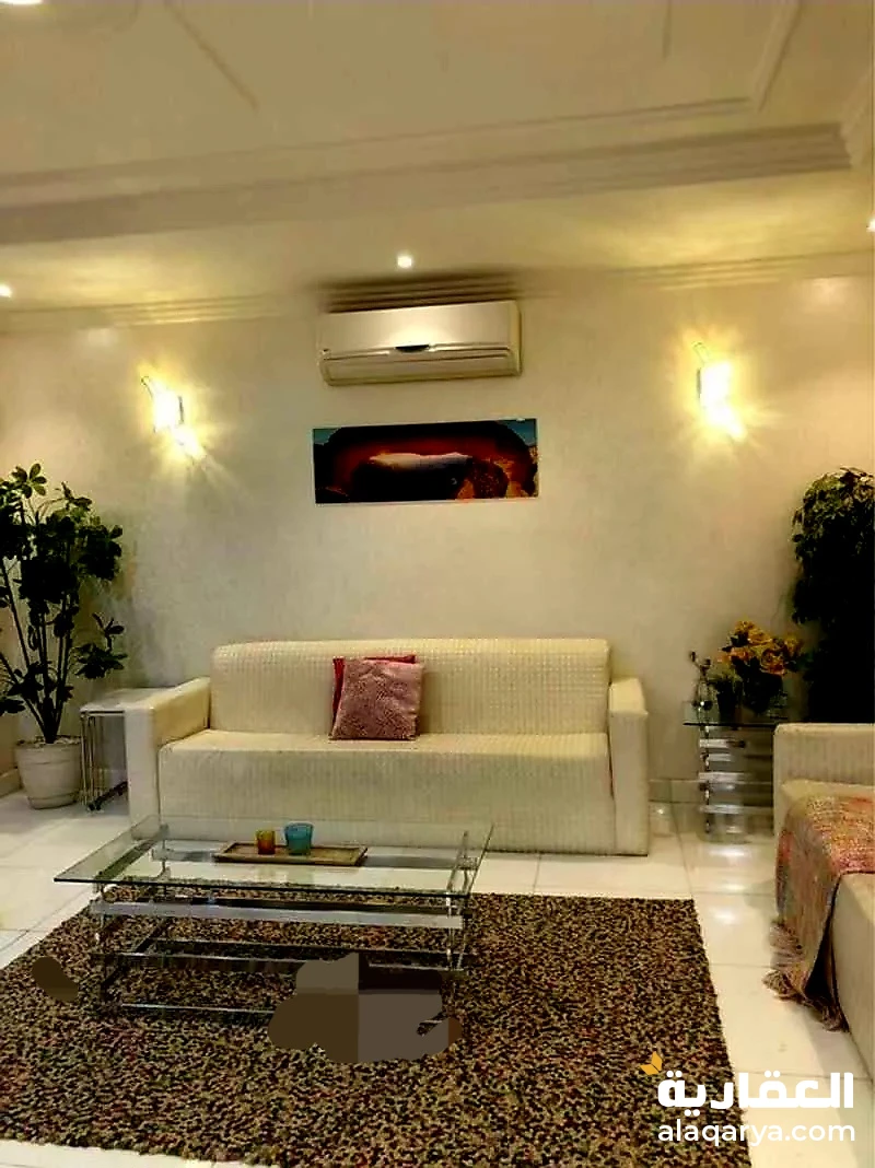 للبيــــــــع فيلا مساحة ٣٦٠