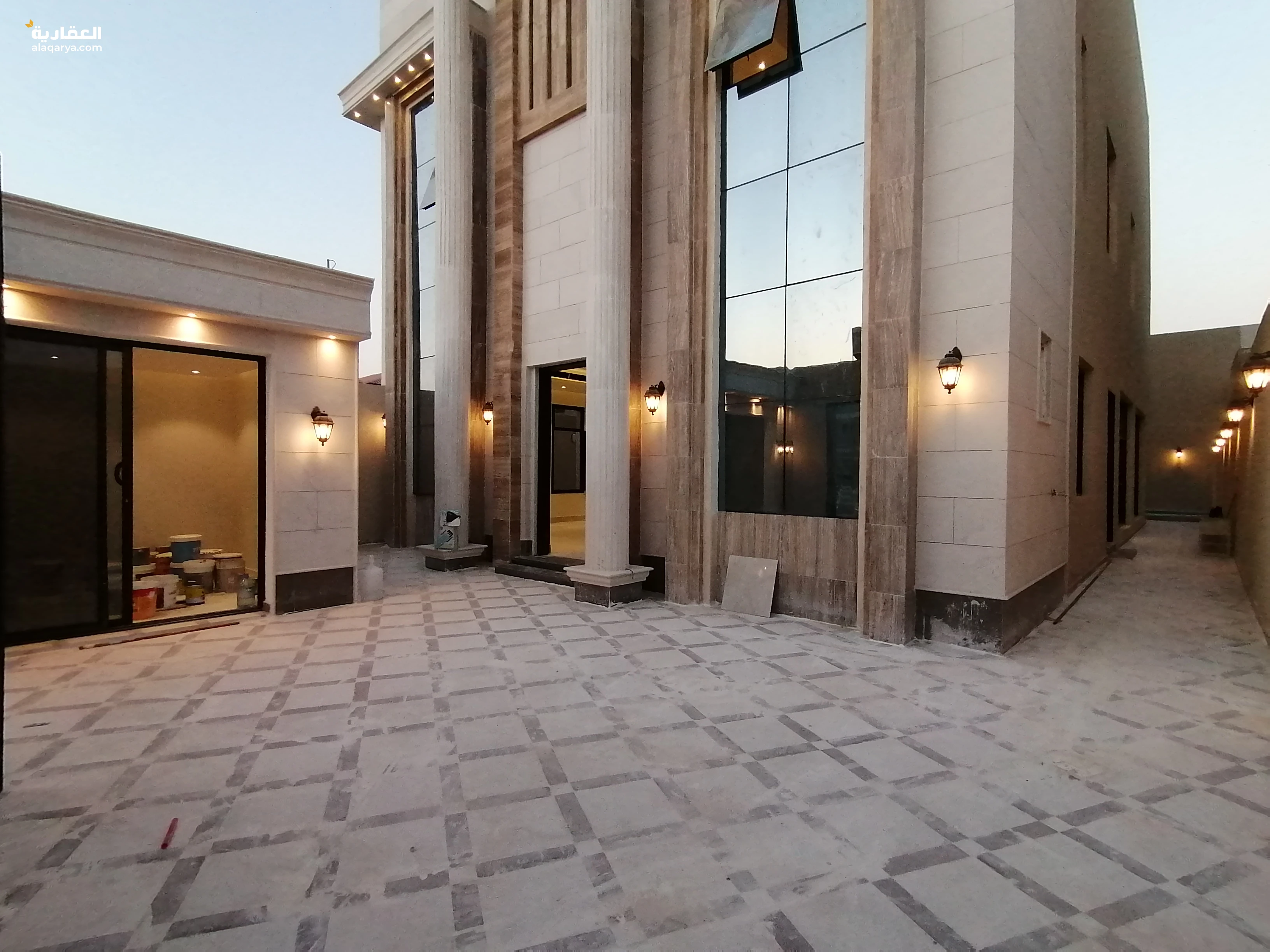 فيلا فاخره بحي العارض