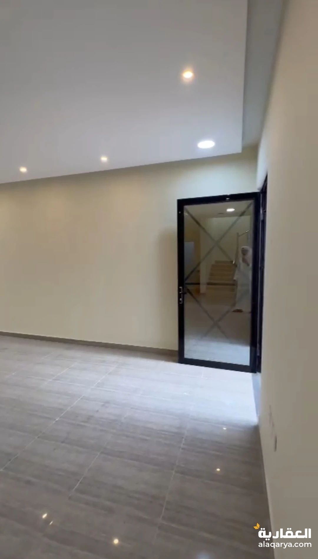 شقه دبلكس دورين للأيجار السنوي حي طيبه الدمام