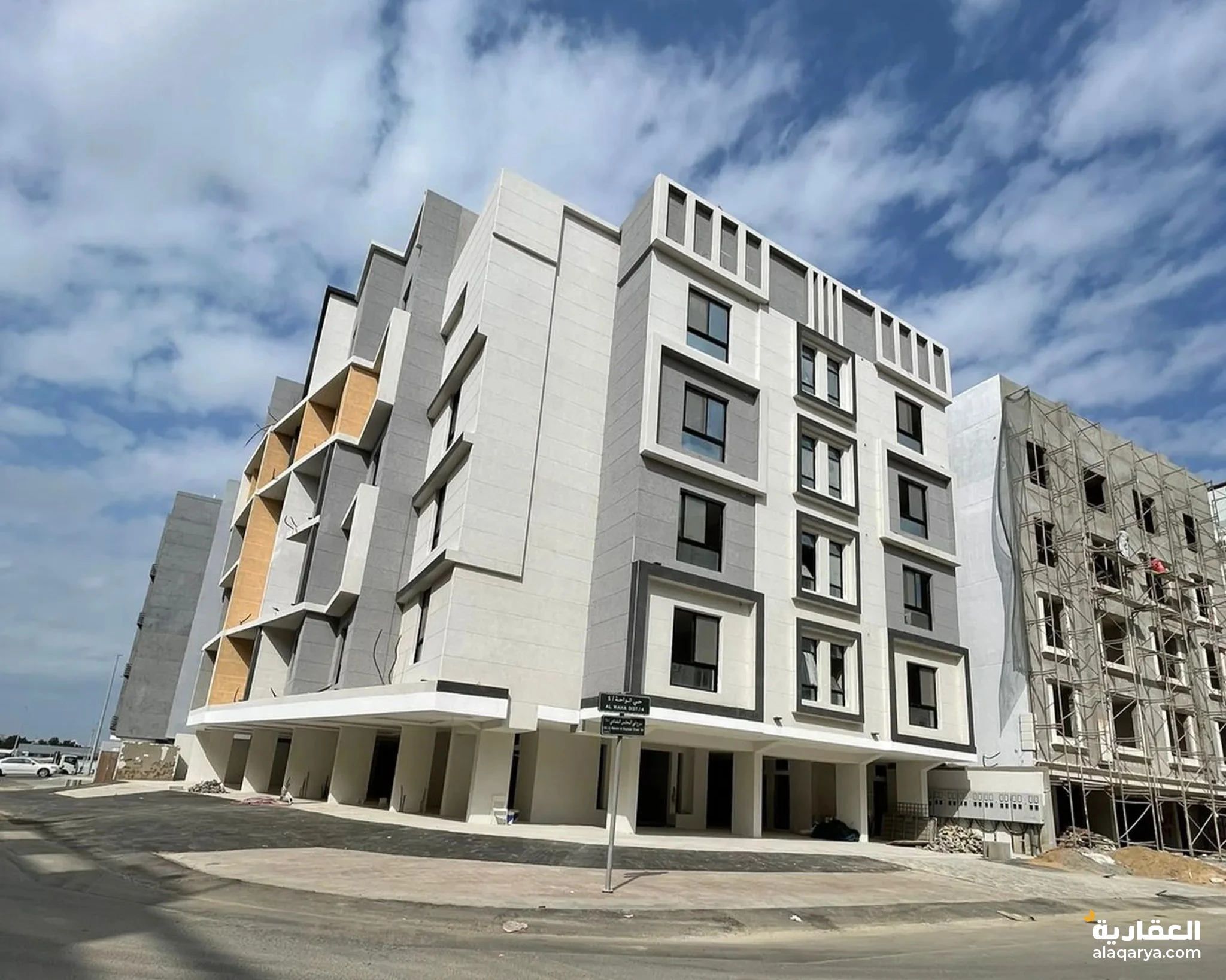 #شقق للبيع5 غرف فاخره من 499 الف بدون دفعه وفيها فايض