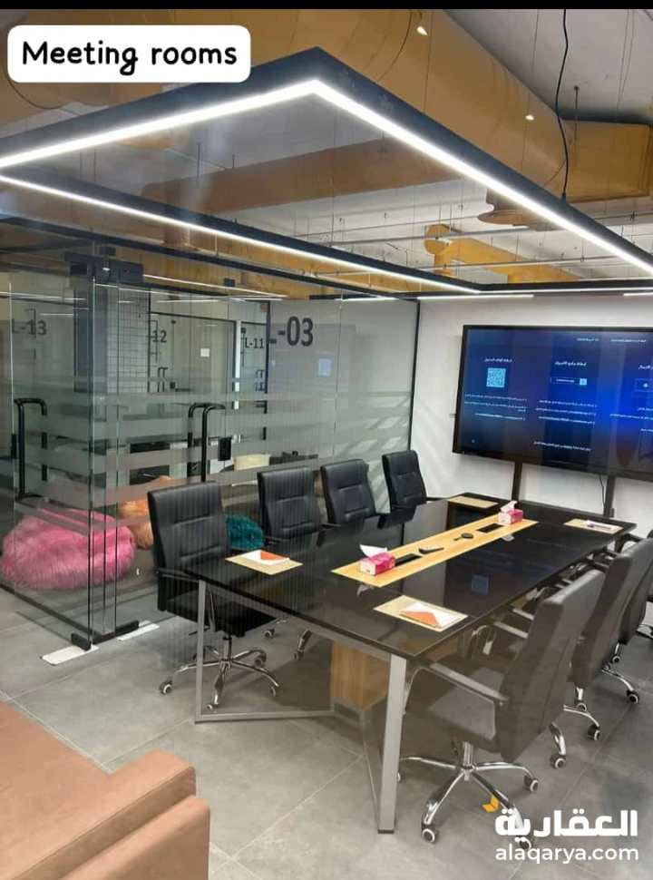 مكاتب مؤثثة للإيجار