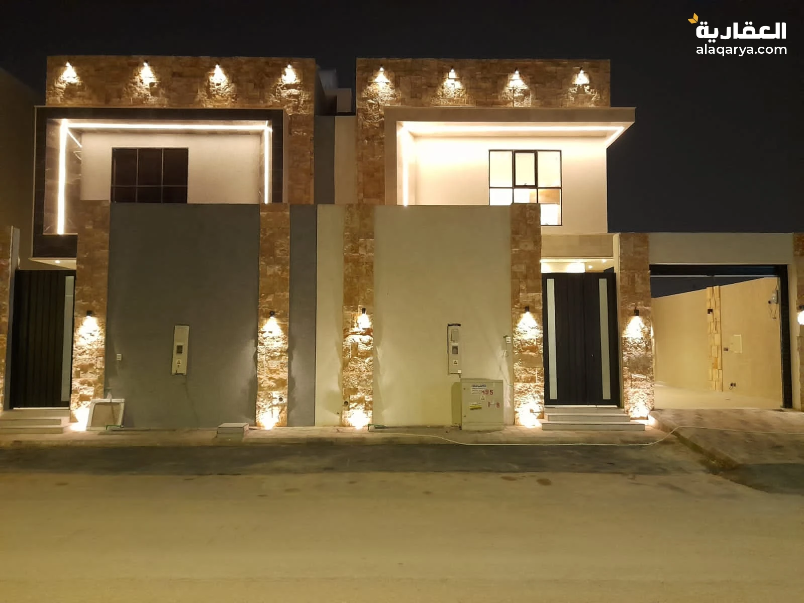 فيلا للبيع حي العوالي