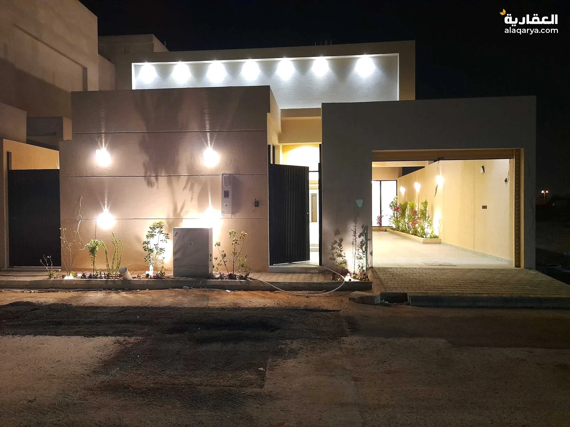 دور ارضي للبيع حي المهدية