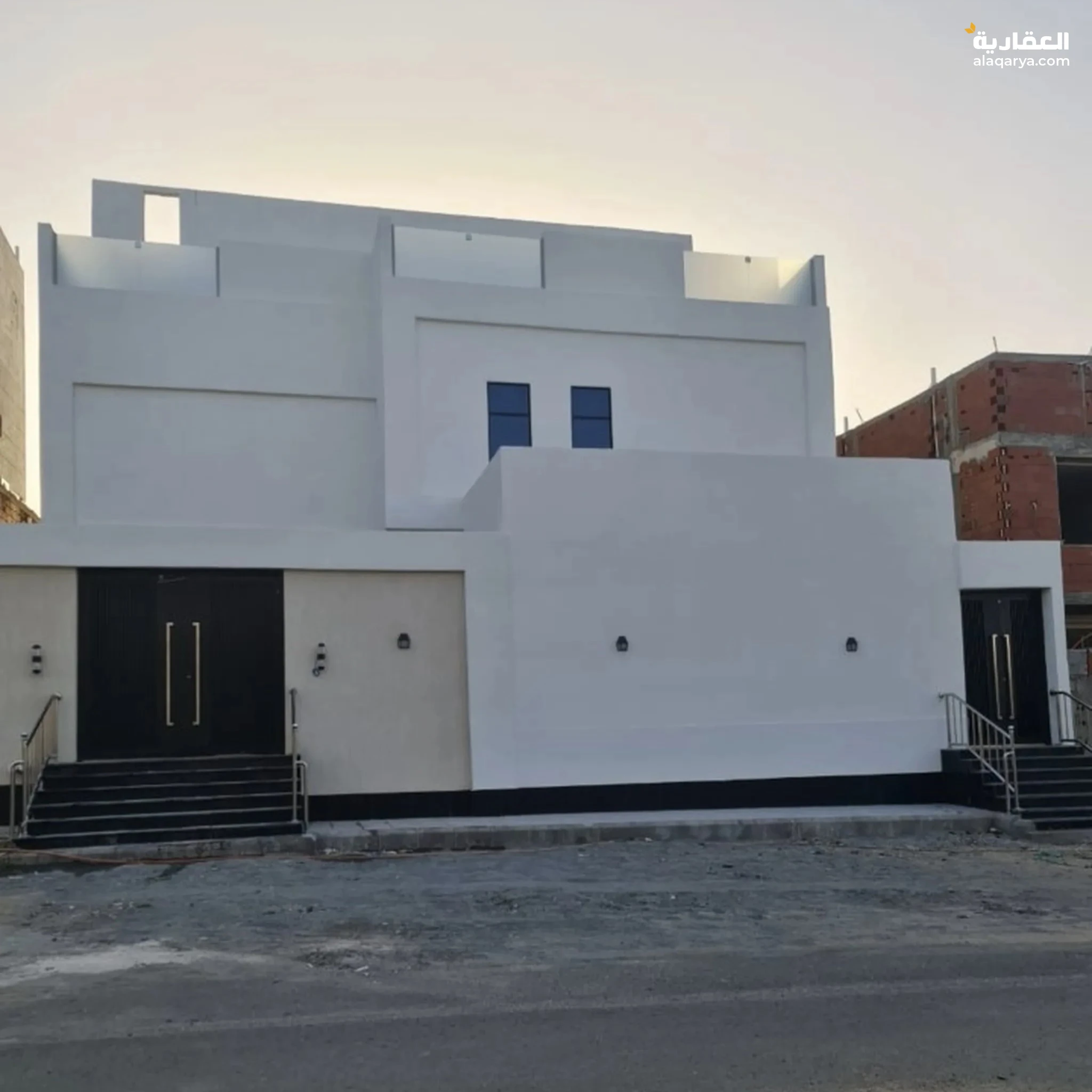 #للبيع فيلا وثلاث شقق جديده جدة مخطط الصفوة