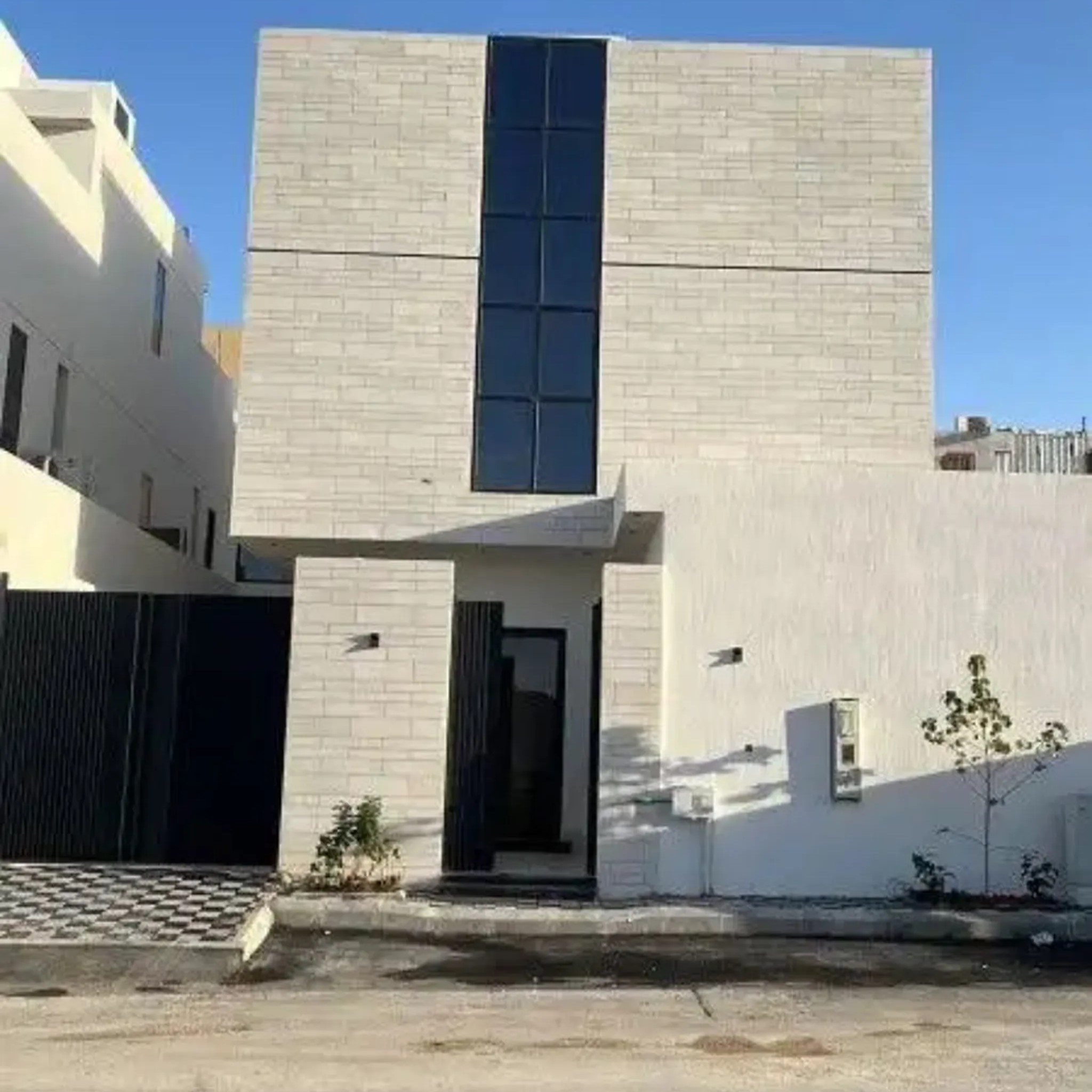 #فيلا فاخره للبيع حي الوادي 312