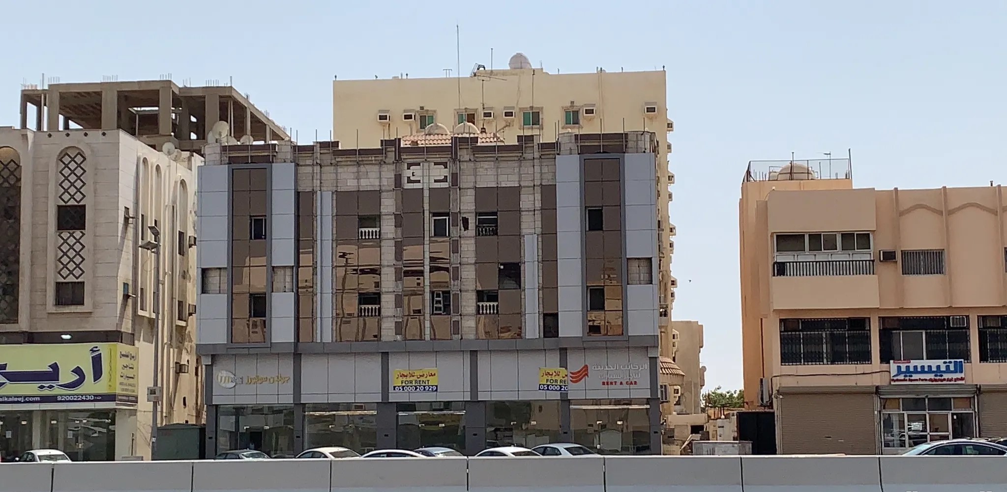 @ للبيع عمارة بمساحة 750 مت في جدة