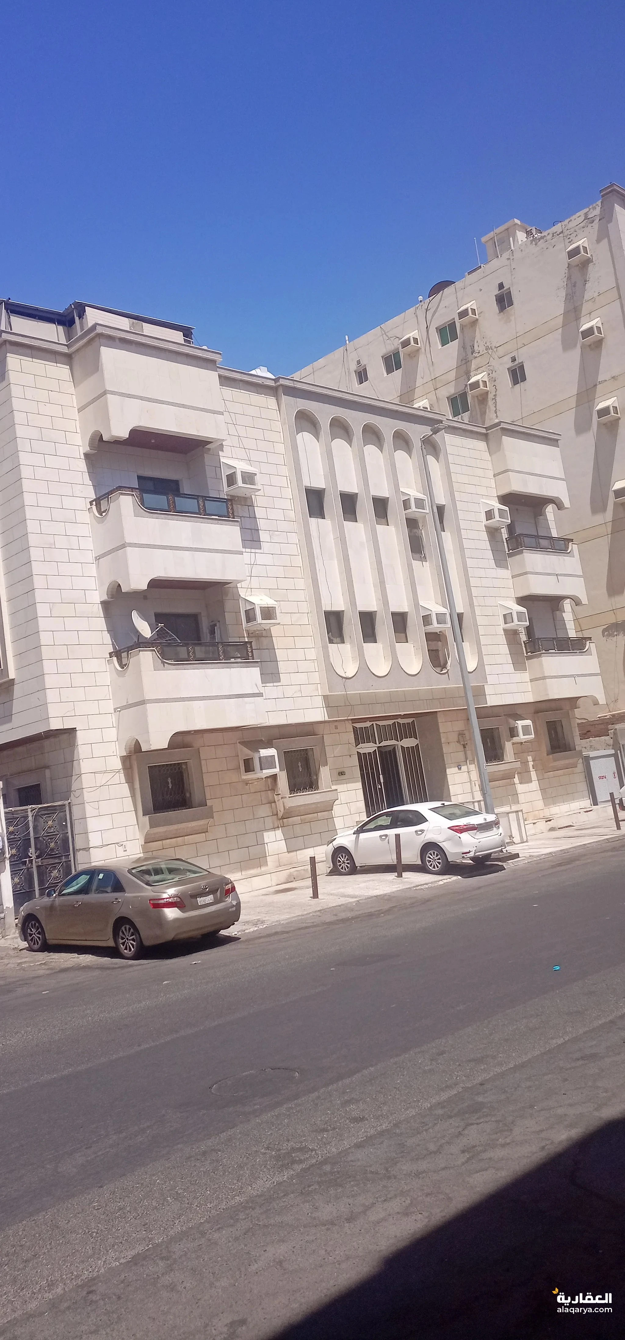 @ للبيع عمارة بمساحة 550 متر في جدة