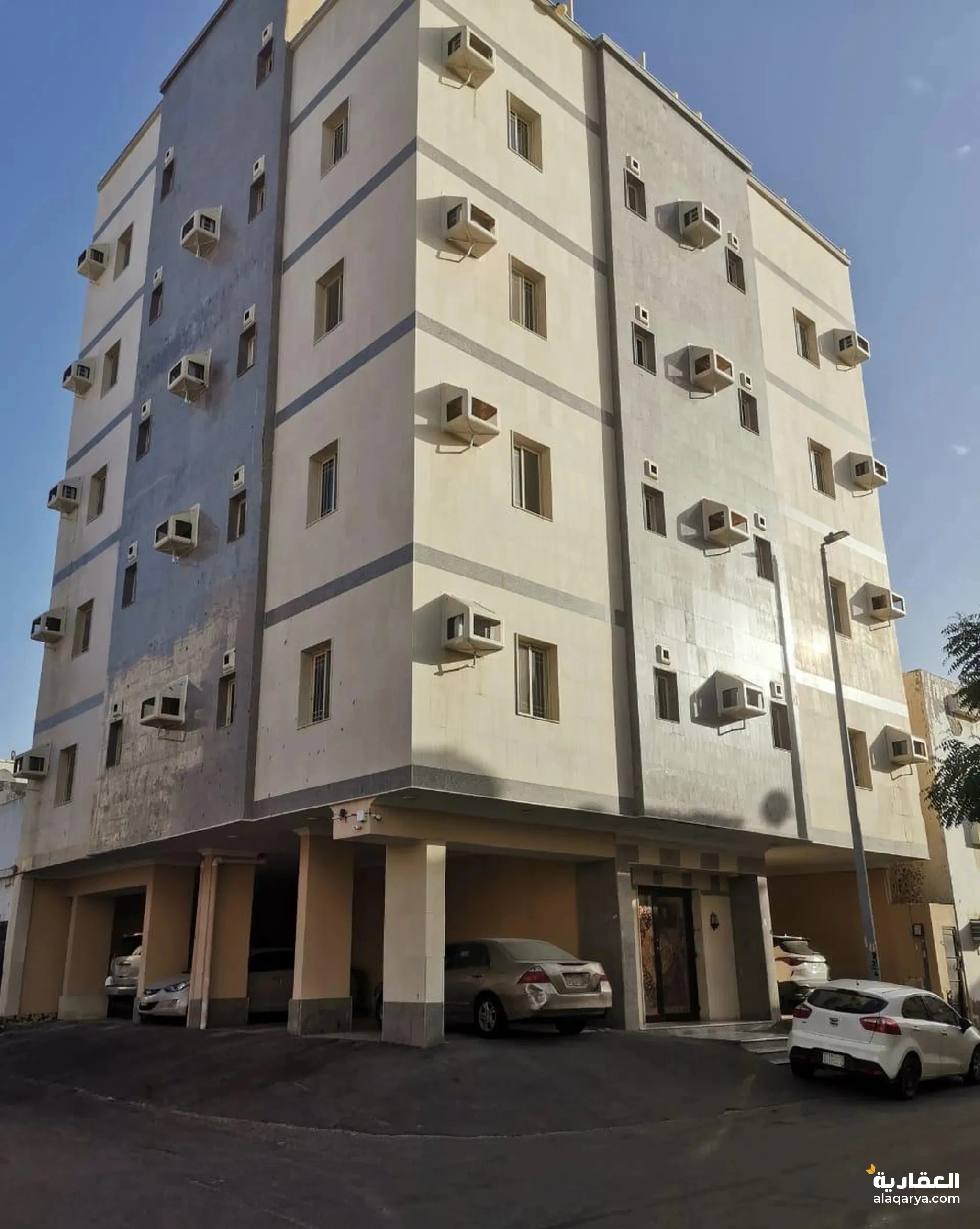 @ للبيع عمارة بمساحة 400 متر في جدة