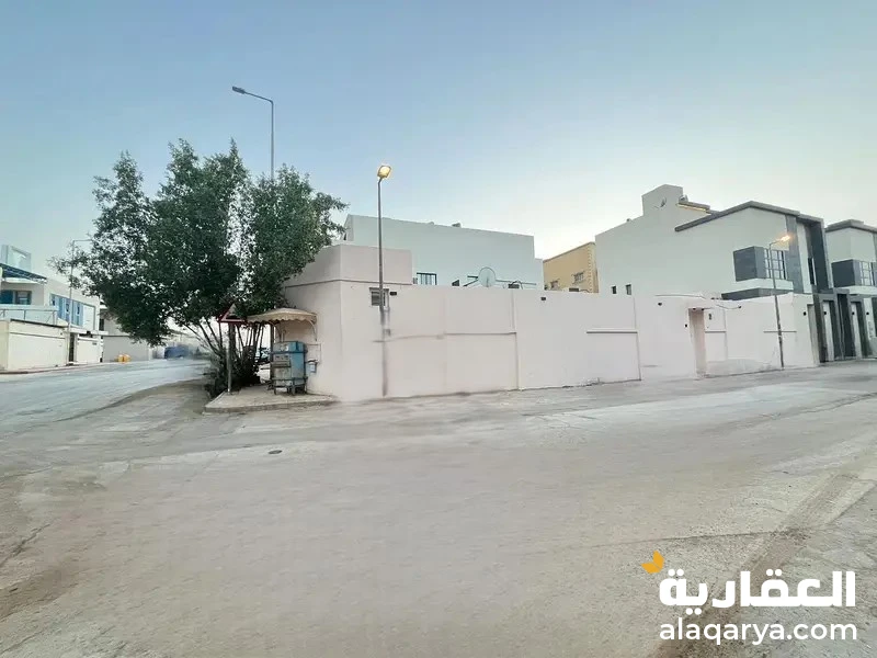 #فيلا قديمة للبيع في الورود، شمال الرياض