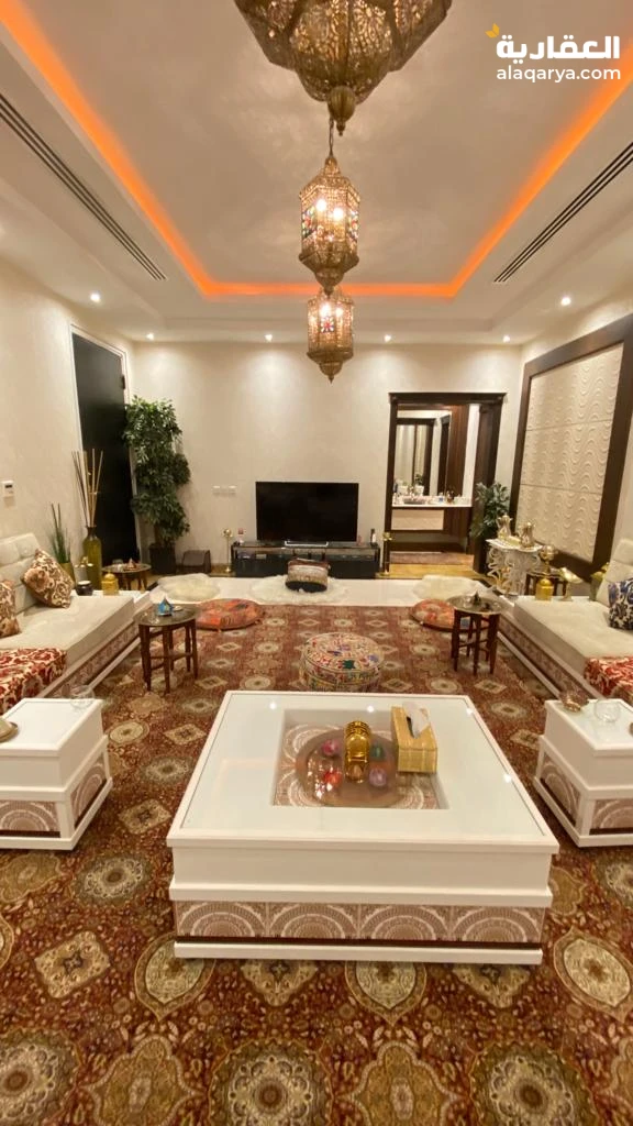 للبيــــــــع فيلا مساحة ٤٣٥ حي الصحافة