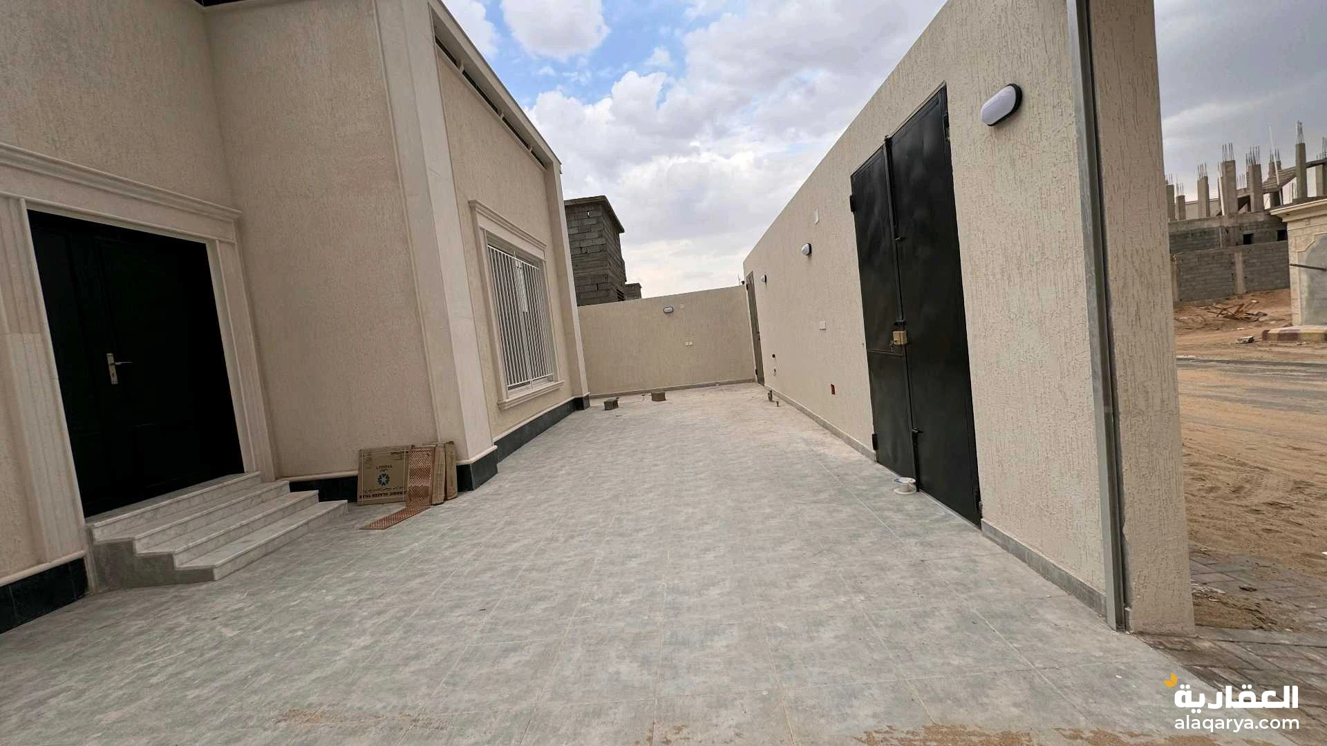 دور للبيع ب بيشه حي جميع الاسكان