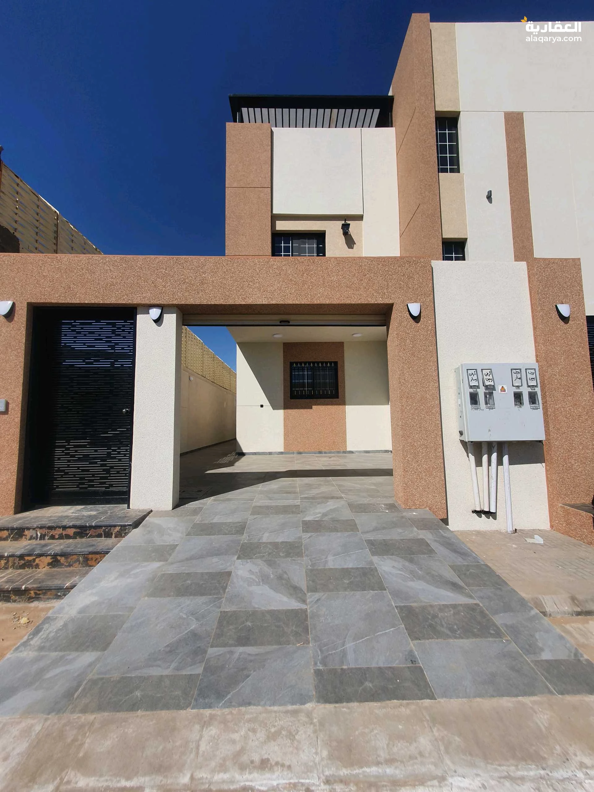 فيلا روف حي البوادي تبوك