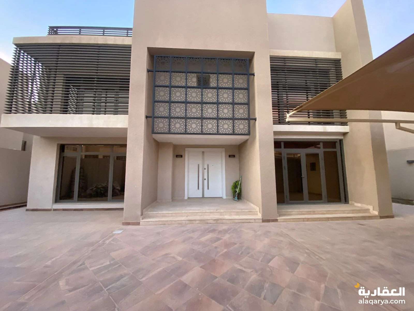 للبيع فيلا في حي الرمال في مشروع الاسكان