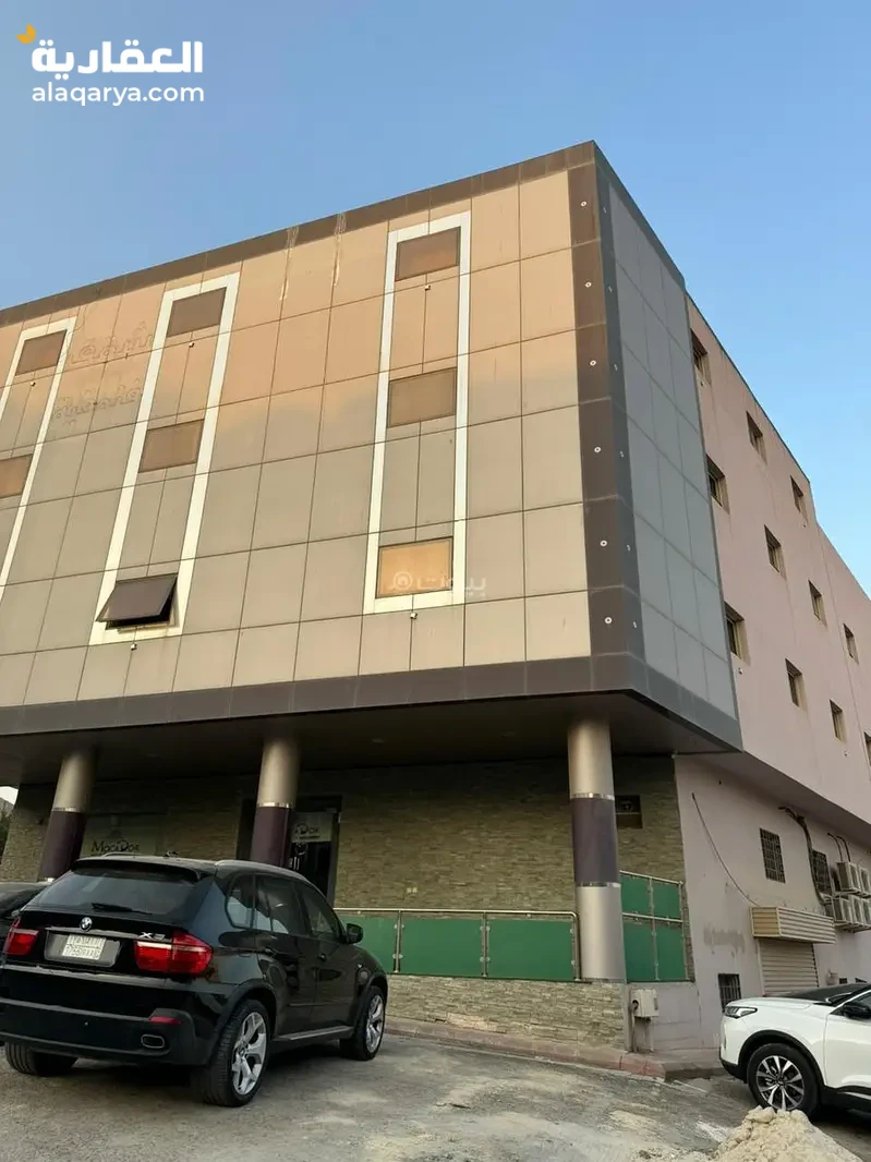 #عمارة سكنية للبيع في القدس، شرق الرياض