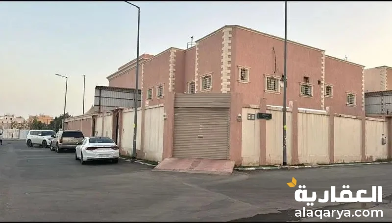 #فيلا 7 غرف نوم للبيع السعادة، الرياض