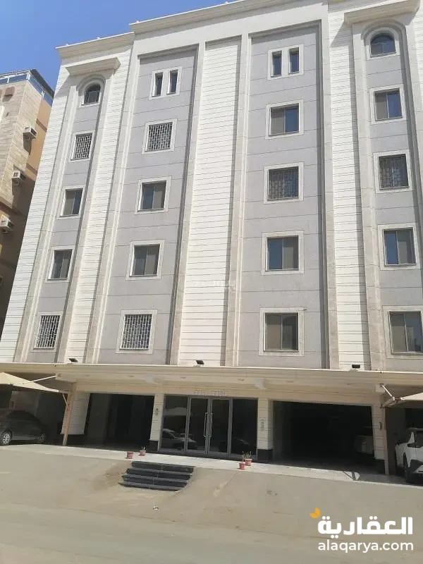 #شقة 6غرف 252متر بالمنار