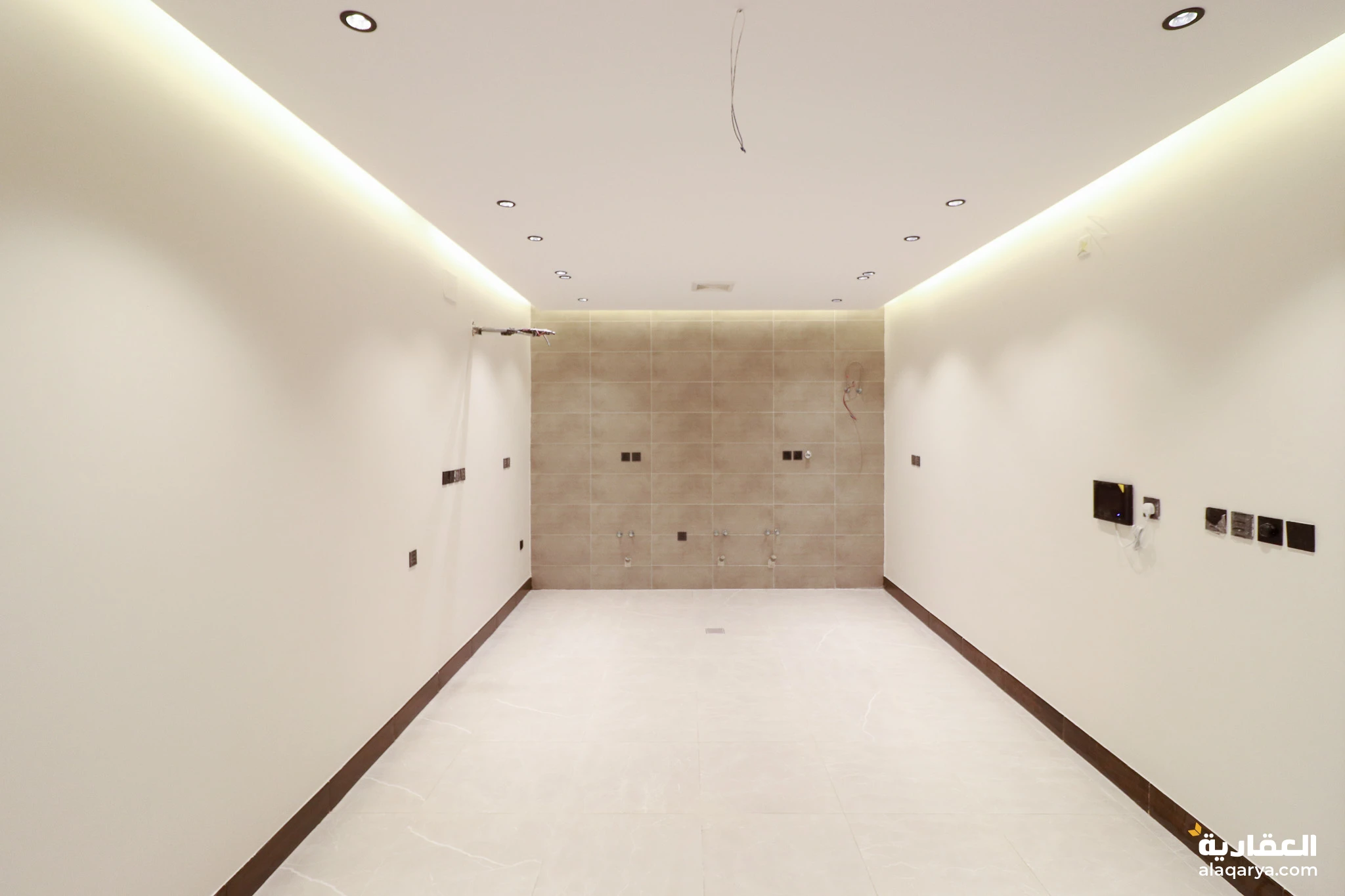 شقة 4 غرف بحي الروضة تقبل الكاش والبنك أفراغ فوري