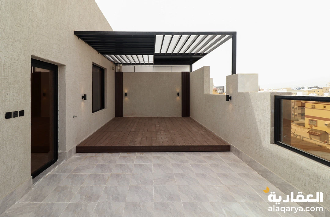 ملحق روف 4 غرف مع السطوح بجدة حي السلامة للبيع