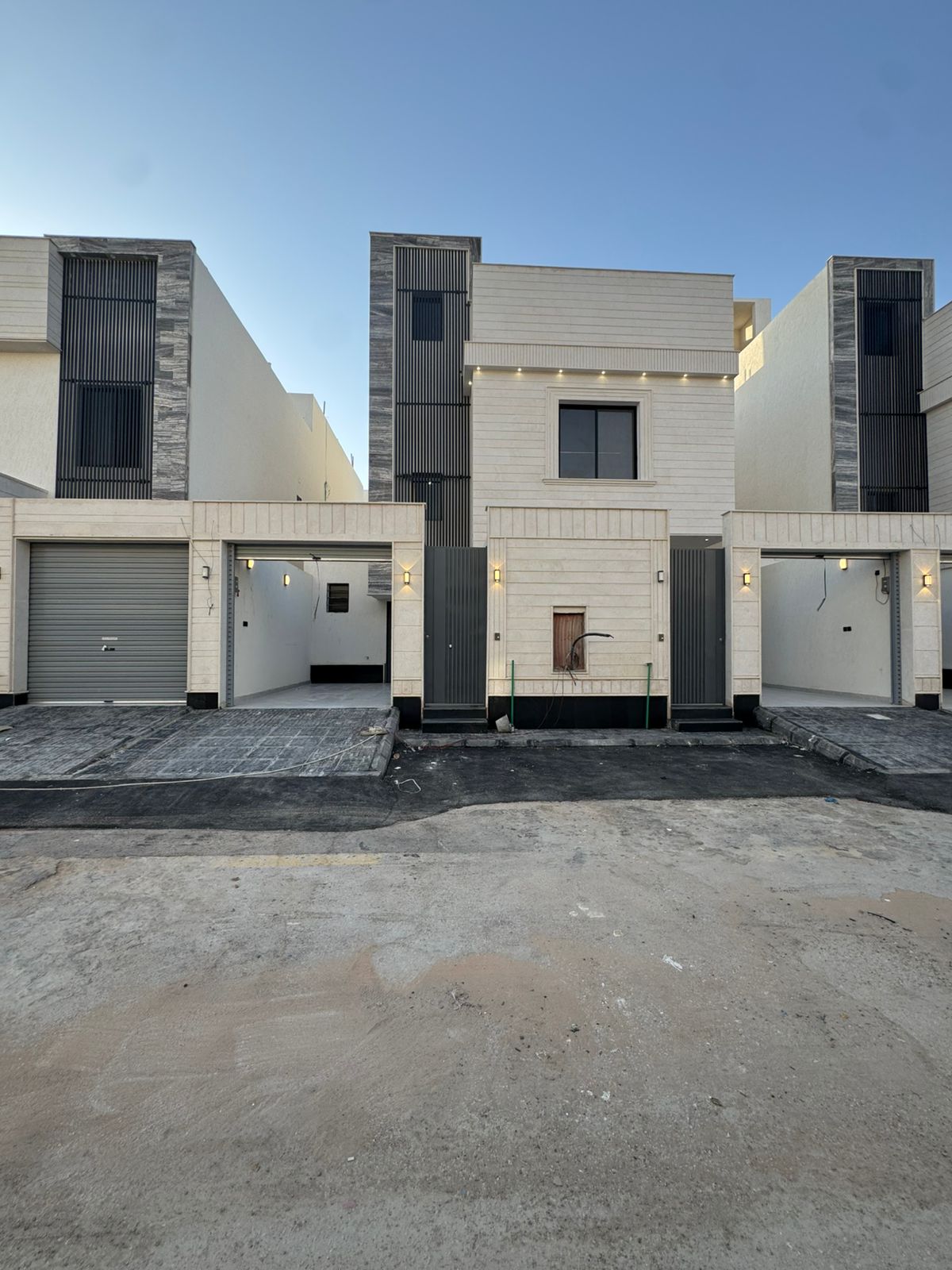 تاون هاوس للبيع علوي تشطيب راقي