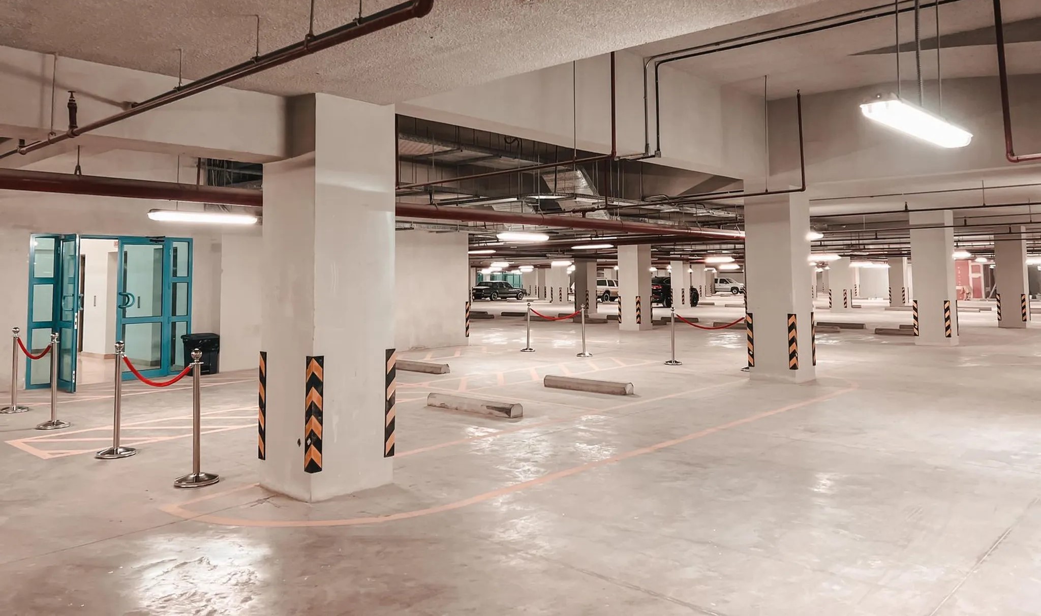 #مواقف للإيجار في السليمانيه و السويدي