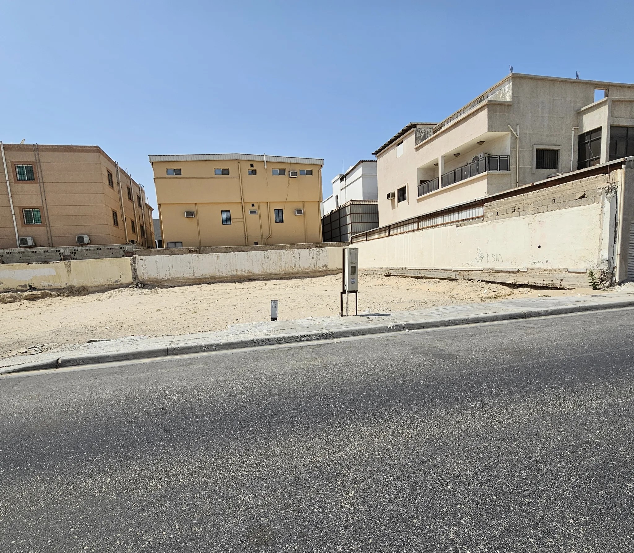 #ارض للبيع في الخبر حي العقربية