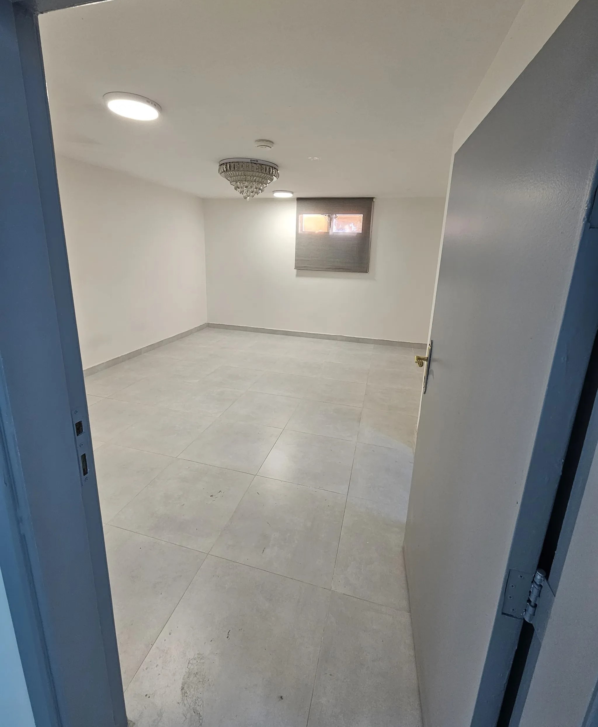 #استوديو ( غرفة ) للإيجار بدفعات شهرية في حي النزهة