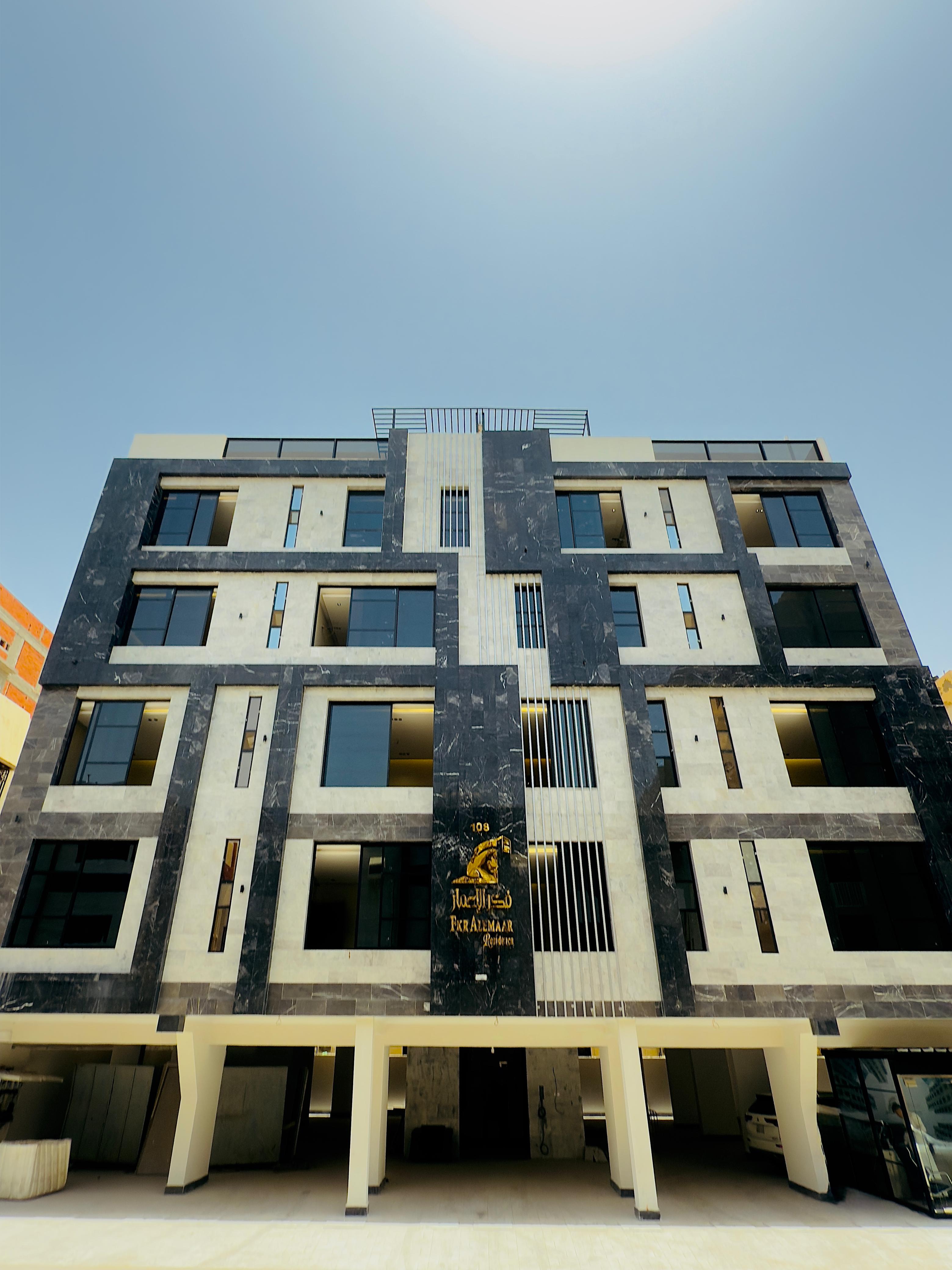 شقة 4 غرف بحي الروضة تقبل الكاش والبنك أفراغ فوري