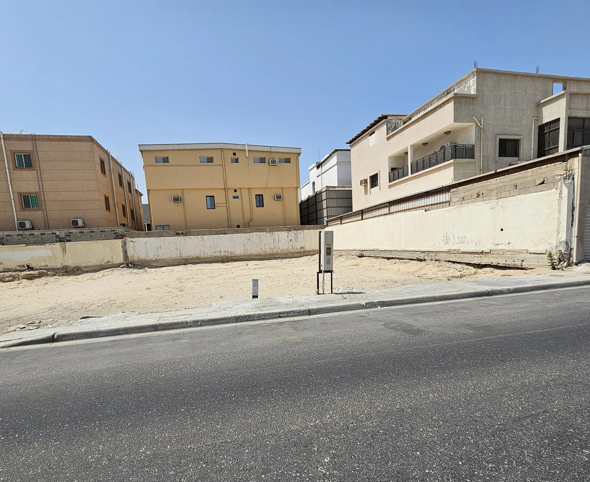 #ارض للبيع في الخبر حي العقربية