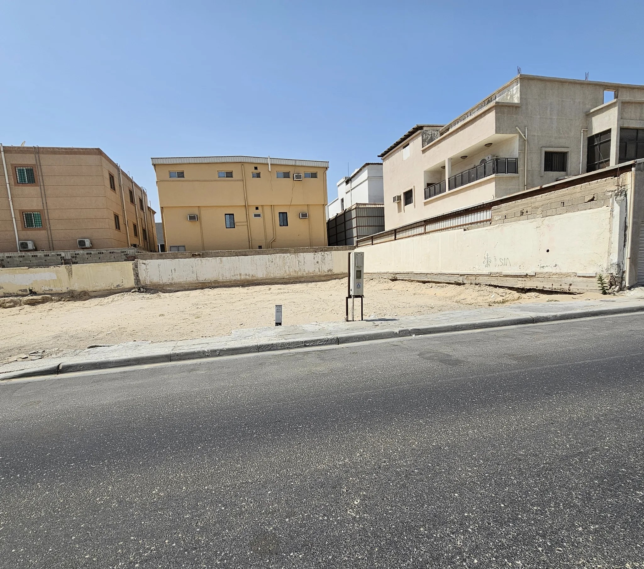 #ارض للبيع في الخبر حي العقربية