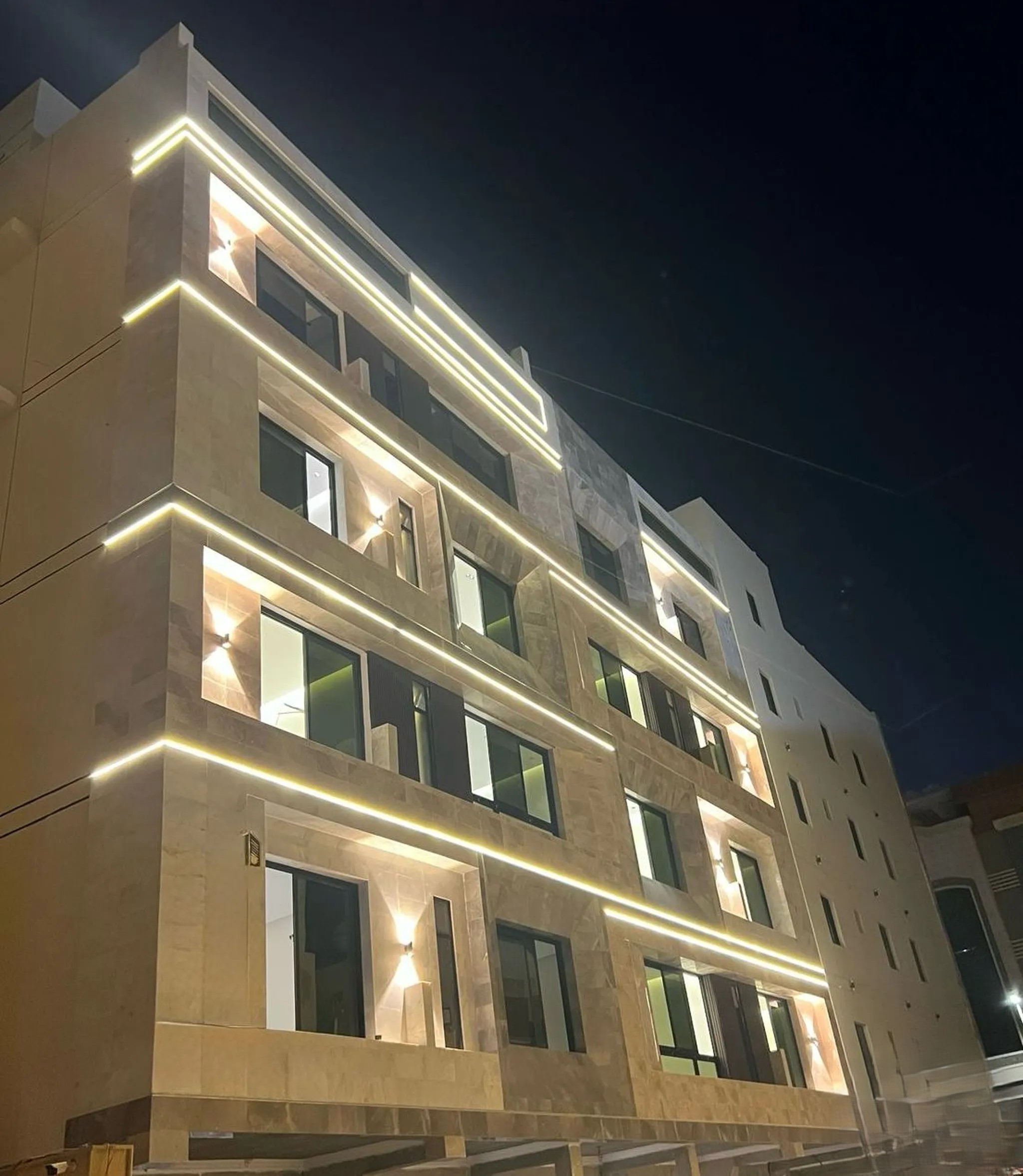 #شقة اربع غرف للبيع في جدة حي الروضة افراغ فوري