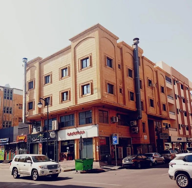 #للبيع 38 غرفة مبنى للبيع في شمال الخبر