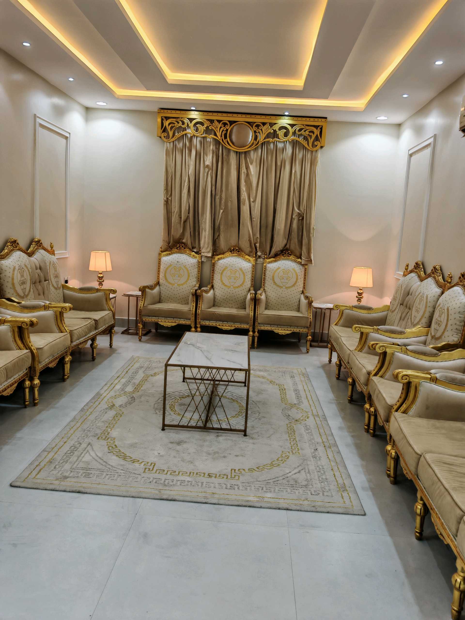 شقة مؤثثه في فيلا للإيجار الشهري