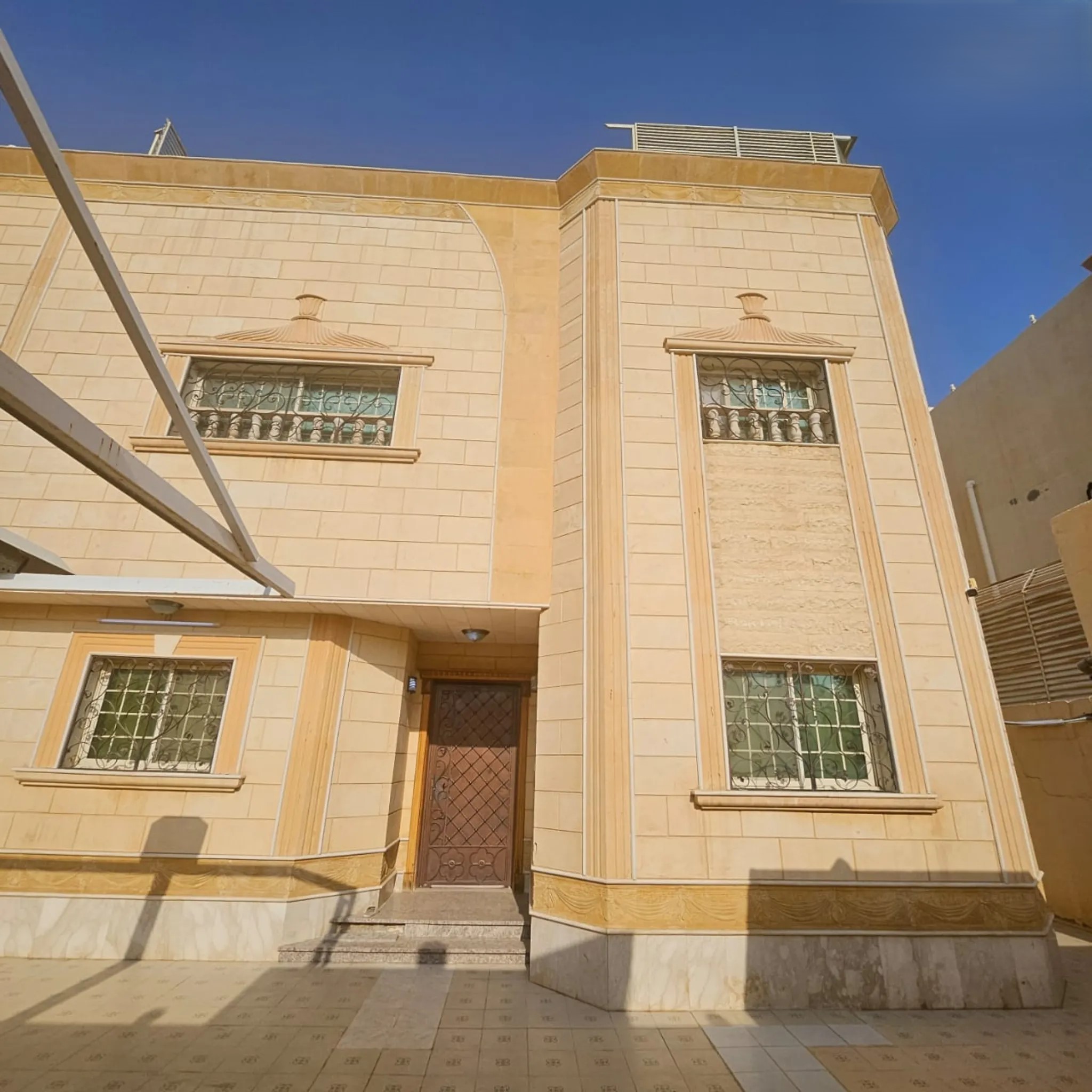 #فيلا للبيع في المدينة المنورة خلف الراشد مول وبجوار مدينة المعرفة الاقتصادية داخل حدود الحرم