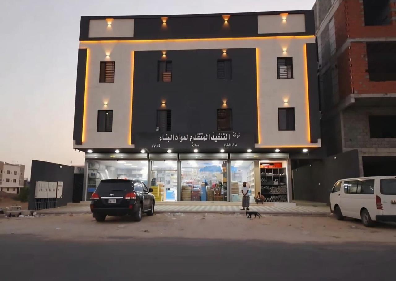 شقه للبيع في بطحاء قريش عند الممشى موقع مميز