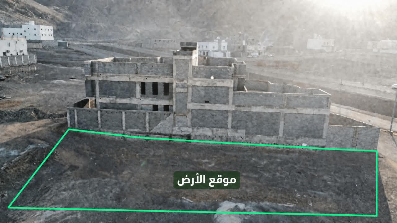 في المدينة المنورة حي السكب ( الورد حاليا ) ارض تجاري سكني المساحه 1272.84بصك ال